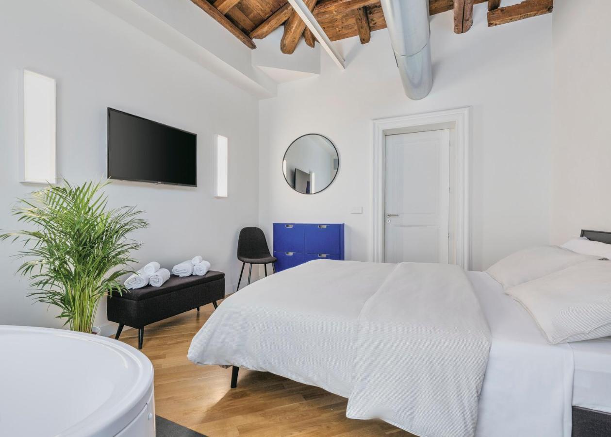The Silver Lava - A Luxury Boutique Apartment Catania Luaran gambar